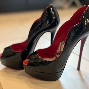 Louboutin chick up Alta